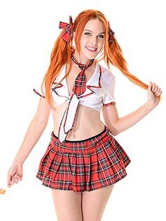 Amarna Miller