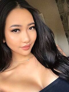 Miss Reina